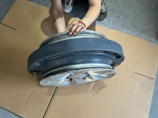 เม็ดมีดวิ่งแบนทหารยางโพลิเมอร์ 335 ​​/ 80R20 225 / 75R16C เม็ดมีดรันแบน